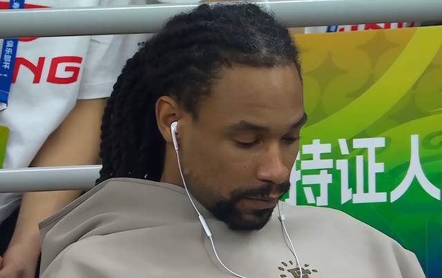 B体育登录入口-要更换外援吗?杜锋给出答案,广东在等一个人,萨林杰疑似被裁了